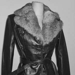 Leather jacket with fur collar!